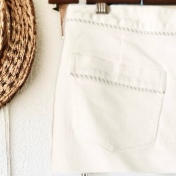 DNKY City White Denim Mini Skirt - Picture 8 of 13